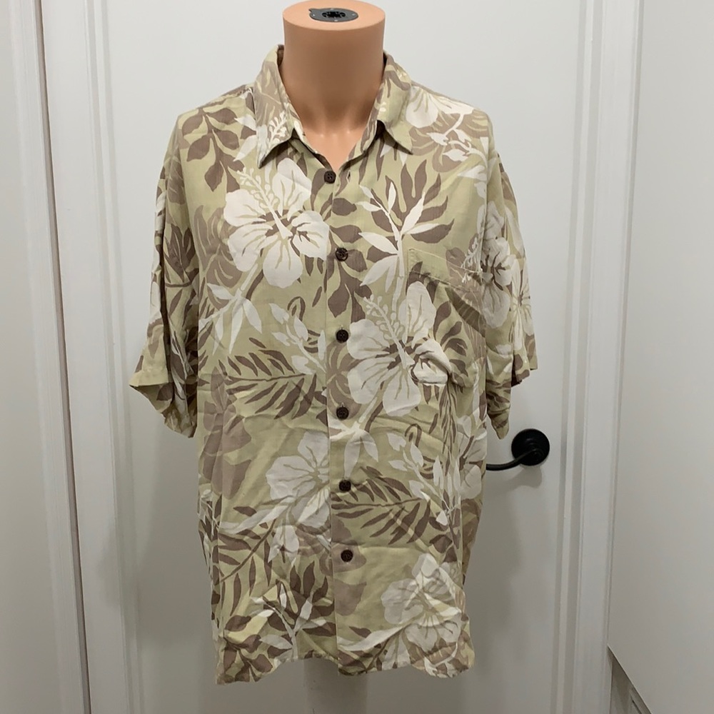 Hawaiian Reserve Collection Silk button shirt